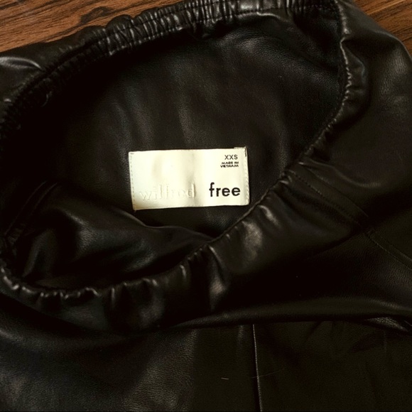 Wilfred Free Daria Pant / Legging - EUC - Picture 7 of 9